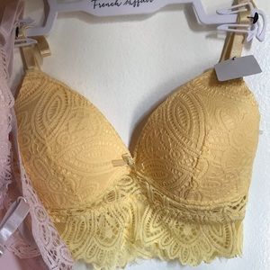 A 2 pack of bras